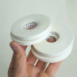 Athletic Finger Tape - 7,6 Mm X 13,7 M (5er-Pack) Weiß 6 Athletic Finger Tape - 7,6 Mm X 13,7 M (5er-Pack) Weiß -Kampfsportausrüstung 2F18B1AA 75AB 4F90 9167 440BFBF52A12 1280x1280