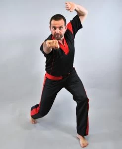 PHOENIX Pointfighting Anzug, Schwarz-rot -Kampfsportausrüstung 608 150 PHOENIX Pointfighting Anzug schwarz rot Gr 150 1 1280x1280