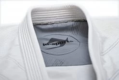 BJJ Anzug Set Jacke Und Hose Select Neo Weiß 18 BJJ Anzug Set Jacke Und Hose Select Neo Weiß -Kampfsportausrüstung 9275000 Select Neo Jacke weiss D1152YAs80hd6ti2FG 1280x1280