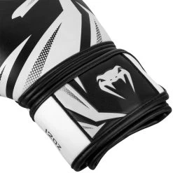 PHOENIX Venum Challenger 3.0 Gloves - Black/White -Kampfsportausrüstung V03525 10814 Venum Challenger 3 0 Gloves BlackWhite 14oz 3 1280x1280