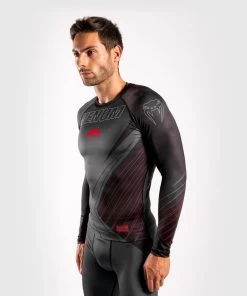 Venum Contender 5.0 Rashguard - Long Sleeves - Schwarz/rot -Kampfsportausrüstung V03569 100 Venum Contender 5 0 Rashguard Long Sleeves schwarzrot 2 1280x1280