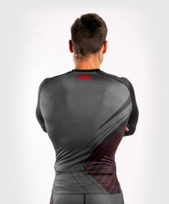 Venum Contender 5.0 Rashguard - Long Sleeves - Schwarz/rot -Kampfsportausrüstung V03569 100 Venum Contender 5 0 Rashguard Long Sleeves schwarzrot 3 1280x1280