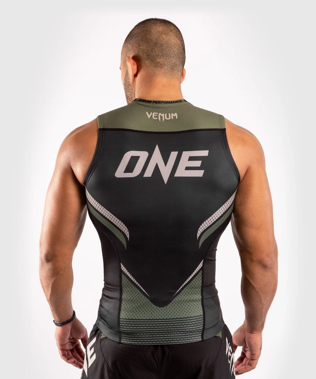 Venum ONE FC2 Rashguard Sleeveless Black / Khaki 8 Venum ONE FC2 Rashguard Sleeveless Black / Khaki - Image 8