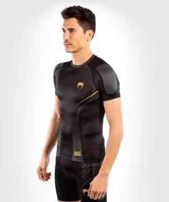Venum Athletics Rashguard Short Sleeves Black/gold -Kampfsportausrüstung V04293 126 S Venum Athletics Rashguard Short Sleeves blackgold S 5 1280x1280