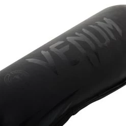 PHOENIX Venum Challenger Shinguards - Black/Black 12 PHOENIX Venum Challenger Shinguards - Black/Black -Kampfsportausrüstung V2050 114L Venum Challenger Shinguards BlackBlack L 2 1280x1280