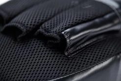 Adidas Speed Coach Paar-Pratzen, Schwarz/rot ADISBAC014 -Kampfsportausrüstung adiSBAC014 Coach Mitt black red D0441 1280x1280