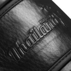 Adidas Muay Thai Glove 300 Black -Kampfsportausrüstung aditp300 black white close up 01 1280x1280