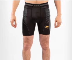 Venum Athletics Vale Tudo Kompression Shorts Schwarz Gold Size L